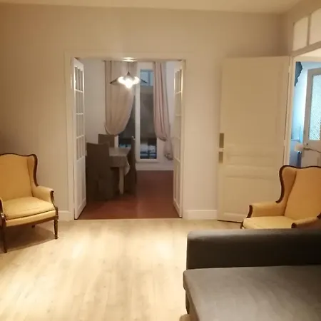 Apartment Cavell *