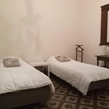 Apartment Cavell